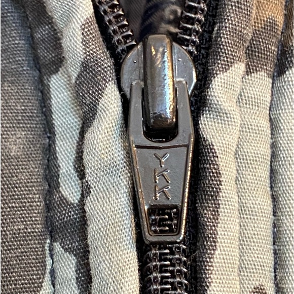 Rare Vintage REBARK Camo Insulated Coveralls, Quilted, Size: XL, Unisex - Picture 7 of 16